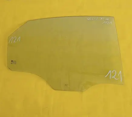 Opel Vectra C Rear door window glass
