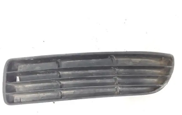 Audi A4 S4 B5 8D Front bumper lower grill 8D0807345B