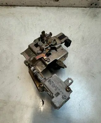 Skoda Octavia Mk1 (1U) Tailgate/trunk/boot lock/catch/latch 1U9827565G