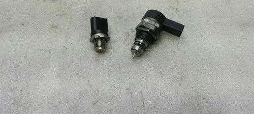Mercedes-Benz GLC X253 C253 Fuel pressure sensor A0000705746