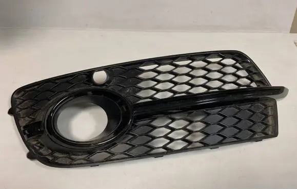 Audi Q5 SQ5 Front fog light trim/grill 8R0807681S
