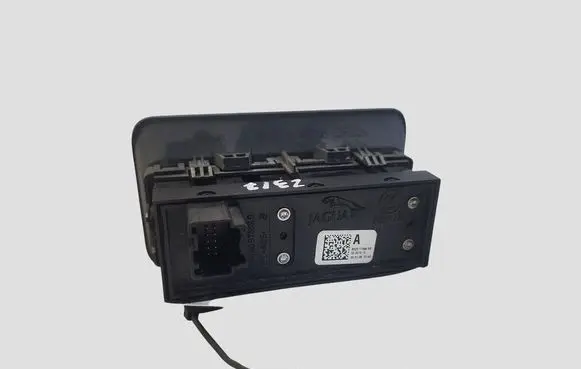 Jaguar XF X250 Tailgate opening switch 8X2311654AB