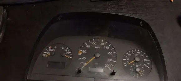 Mercedes-Benz Vito Viano W638 Speedometer (instrument cluster) MB0005429601