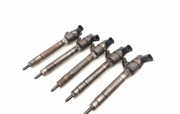 Volvo XC90 Fuel injectors set 30750283 0445110251