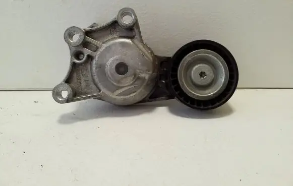 Peugeot 508 Timing belt/chain tensioner E5082A111560B