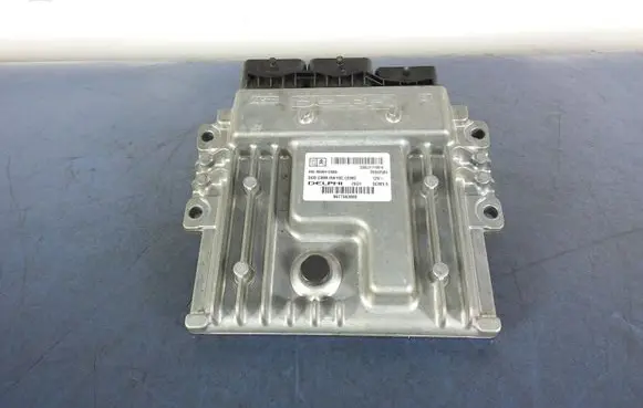Peugeot 508 RXH Engine control unit/module ECU 9677563880