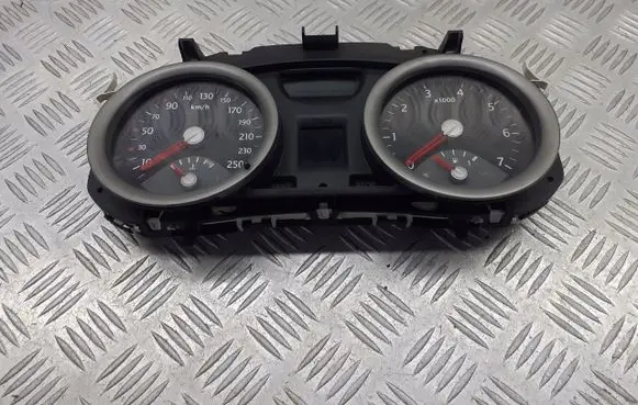 Renault Megane II Tachometer 8200364015
