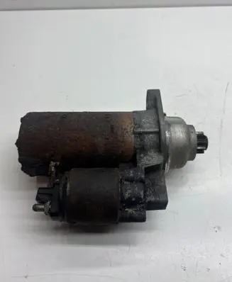 Volkswagen Golf III Starter motor 