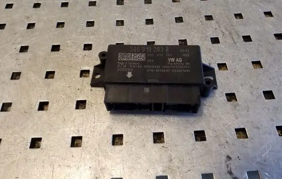 Skoda Octavia Mk3 (5E) Parking PDC control unit/module 5Q0919283B