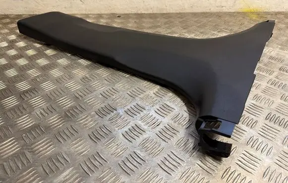 KIA Sportage (B) pillar trim (bottom) 8583343F1000