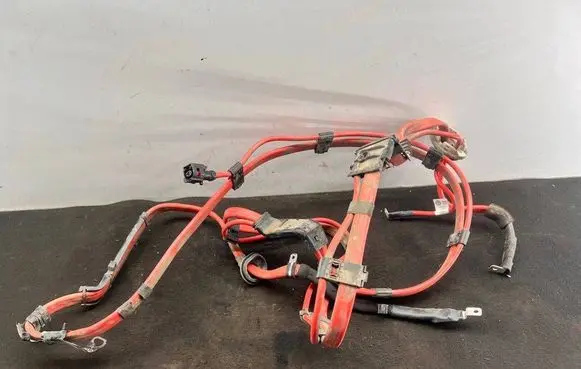 Audi A6 S6 C7 4G Positive cable (battery) 4G0971225J 26072013 TAB004781FN