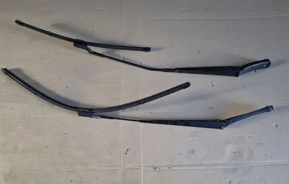 Volkswagen Arteon Front wiper blade arm 3G8955409