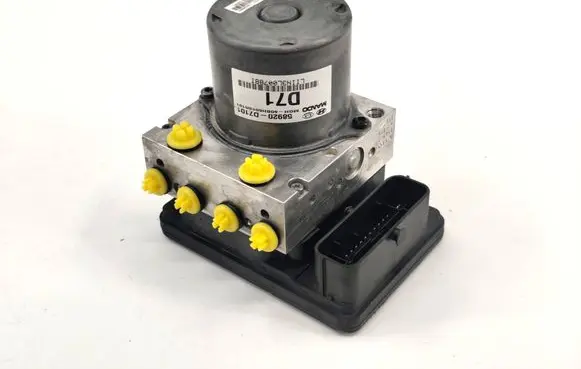 Hyundai Tucson TL ABS Pump 58920D7101 BE6003R101