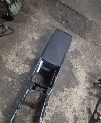 Nissan Qashqai Armrest
