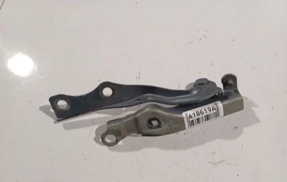 Mazda 2 Engine bonnet/hood hinges 