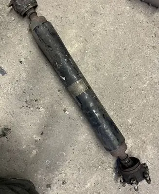 Mitsubishi Pajero Rear driveshaft/prop shaft 