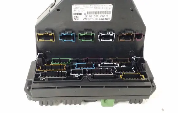 Mercedes-Benz SLK R172 Fuse module A2129003027