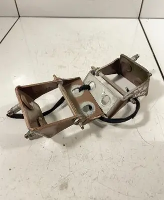 Ford Focus Tailgate/trunk/boot hinge AM51U42900 AM51U42901