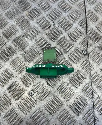 Iveco Daily 3rd gen Heater blower motor/fan resistor 00528616