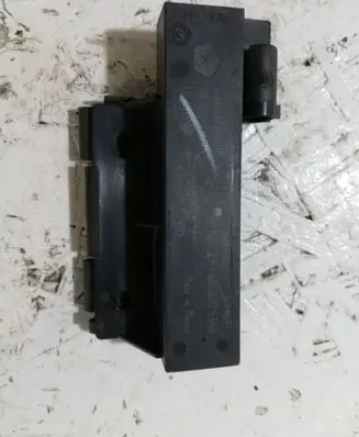 Dodge Challenger Keyless (KESSY) go control unit/module 2840891700300