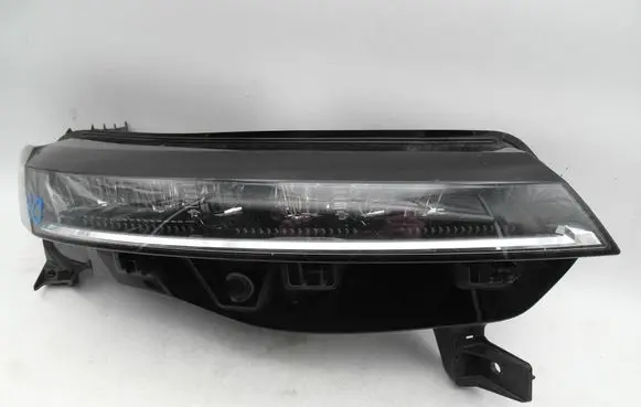 Renault Megane E-Tech Headlight/headlamp 260102443R 00003201