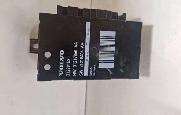 Volvo V70 Tailgate/trunk control unit/module 31299153