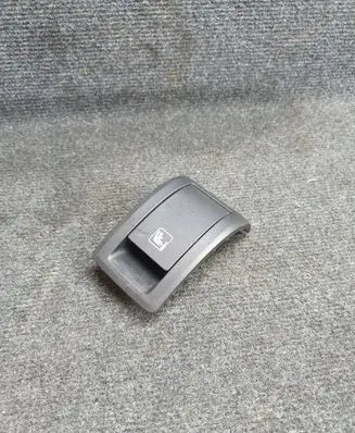 BMW 3 G20 G21 ISOFIX cover 9108441