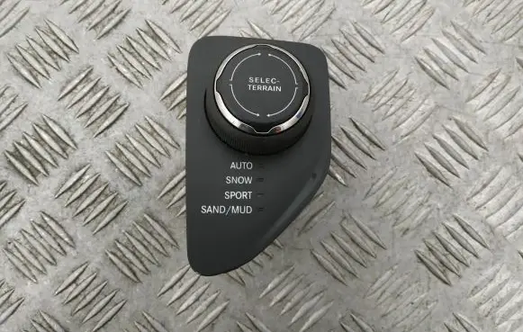 Jeep Cherokee Other switches/knobs/shifts P68141876AD