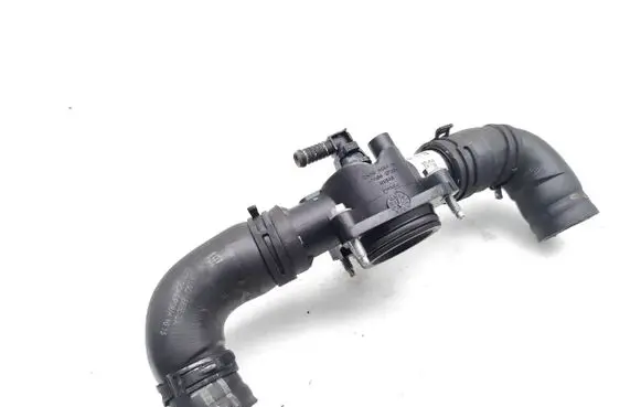 Land Rover Range Rover L405 Thermostat housing CK5Q-8594-AB