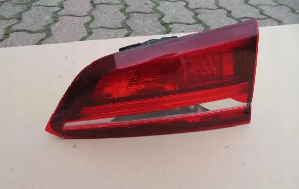 BMW X1 F48 F49 Tailgate rear/tail lights