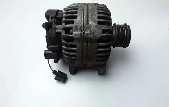 Volkswagen Golf VI Generator/alternator 06F903023F