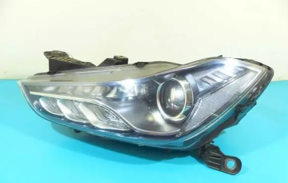 Maserati Ghibli Headlight/headlamp 670004835 IMPRK1228971