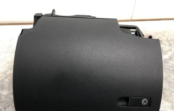 Mercedes-Benz C W204 Glove box A2046802691