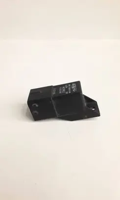 Volvo V50 Glow plug pre-heat relay 51252003 3m5t12a343