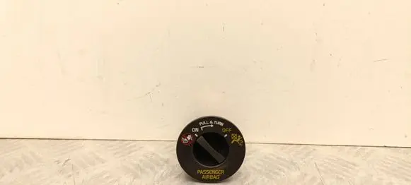 Volvo XC40 Passenger airbag on/off switch 31674767