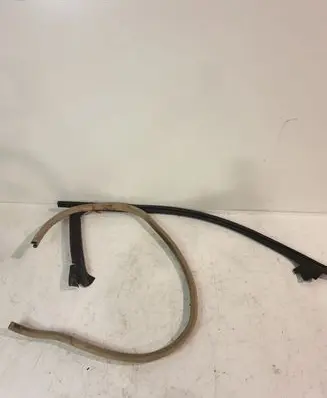 Mercedes-Benz CLS C219 Front door rubber seal