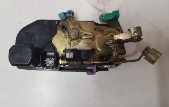 Chrysler Voyager Front door lock