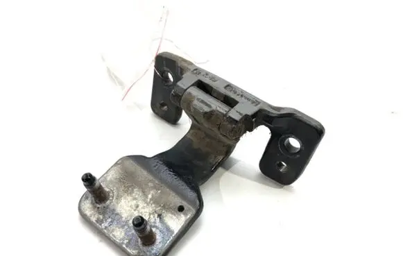 Mercedes-Benz E W212 Tailgate/trunk/boot hinge