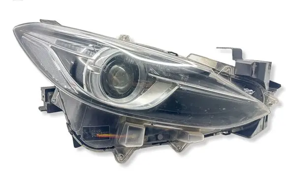 Mazda 3 II Headlight/headlamp BHN351030 201406130854 5898730100