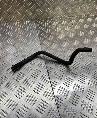 Coolant pipe/hose