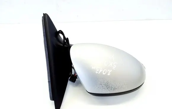 Skoda Yeti (5L) Front door electric wing mirror 5L0857934
