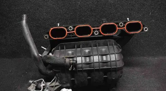 Toyota Auris 150 Intake manifold