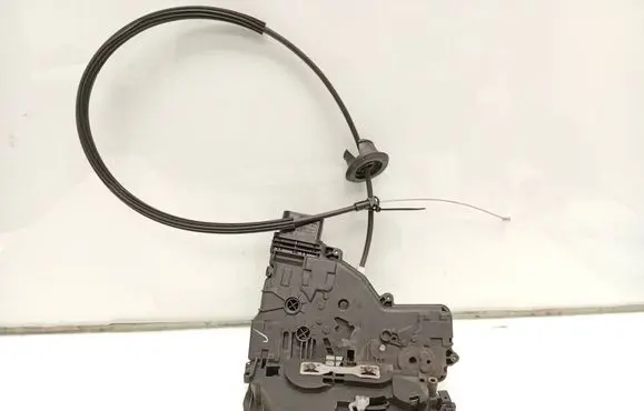 Volkswagen Sharan Sliding door lock 7N0839016B