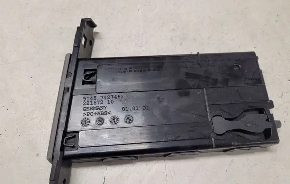 BMW 3 E90 E91 Cup holder 51457127463 22167210