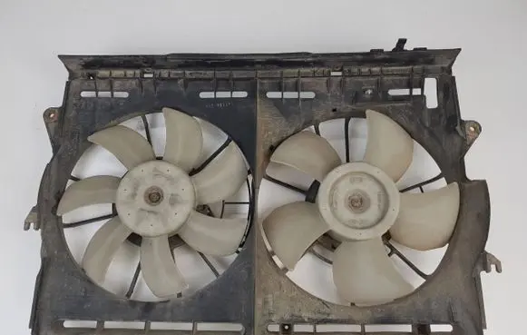 Toyota Avensis T250 Fan set 222710142 6929011A1