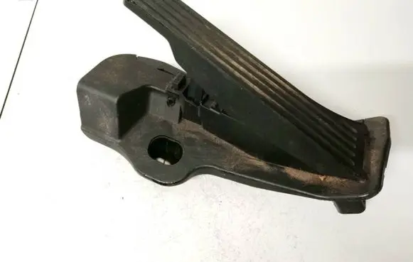 Volkswagen Tiguan Accelerator throttle pedal 65102011 65102100