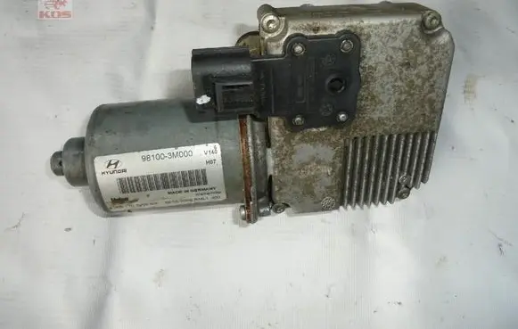 Hyundai Genesis Wiper motor 98100-3M000