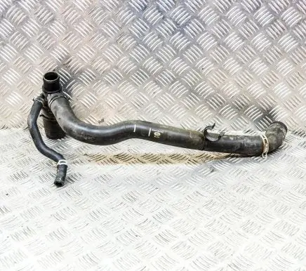 Land Rover Discovery 4 - LR4 Engine coolant pipe/hose AH228584AC