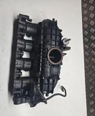 Volkswagen Tiguan Allspace Intake manifold 06L133201