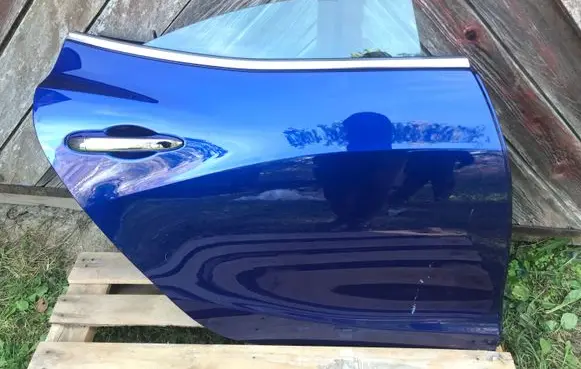 Maserati Ghibli Rear door